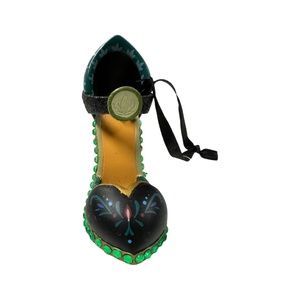 Disney Parks Frozen Anna Shoe Ornament